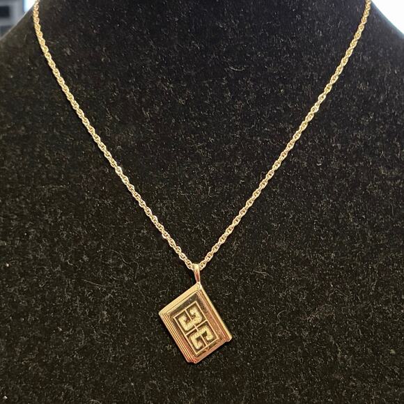 Givenchy 4G Logo Necklace Gold Tone Pendant Stamped 16” - Picture 6 of 6